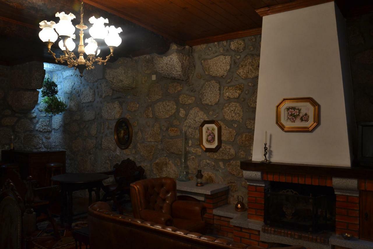 Villa Casa Da Ponte Do Arrocho Loriga Esterno foto